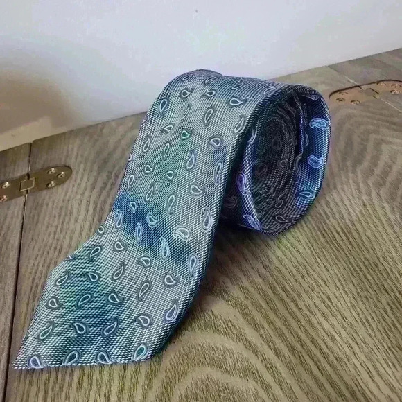 ERMENEGILDO ZEGNA 100%  silk paisley tie. Made in Italy - Picture 3 of 8